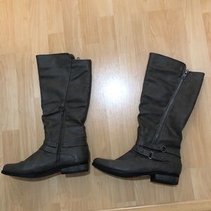 Rampage size 10 boots